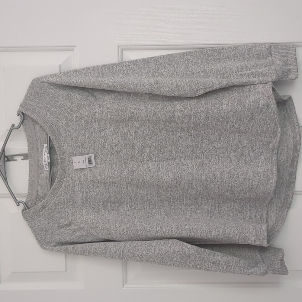 Long sleeve shirt new - Picture 2 of 5